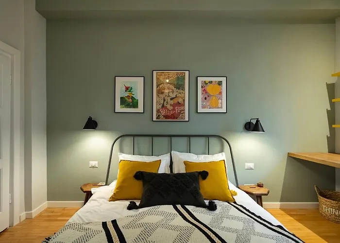 Bohemian Apartment In Old Town - Self Check-In