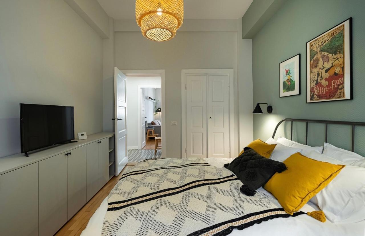 Bohemian In Old Town - Self Check-in Apartment
